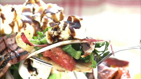 もこみち流　ベーコンサラダのガレット〜サワークリームのせ〜