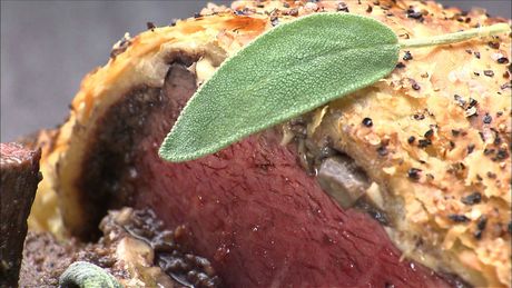 もこみち流　牛肉のパイ包み焼き