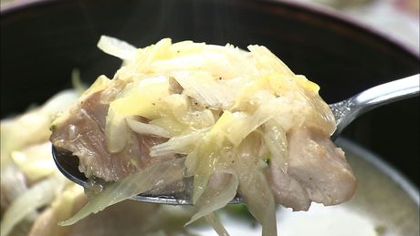 もこみち流　鶏肉と玉ねぎのスープ