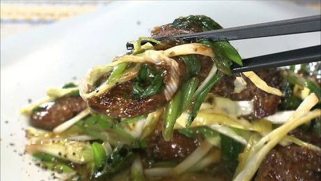 もこみち流　鶏レバーと九条ねぎと黄にらのオイスター炒め