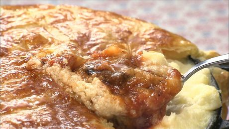 もこみち流　マッシュポテトと牛煮込みのパイ包み