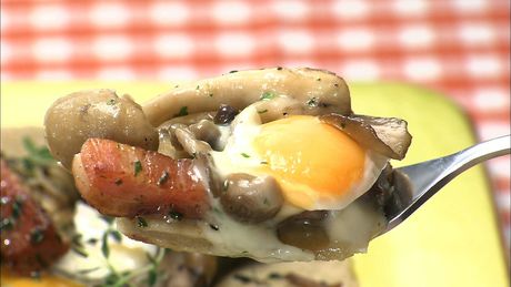 もこみち流　ベーコンときのこのガレット