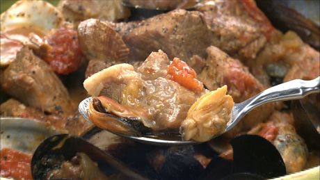 もこみち流　豚肉と貝類のポルトガル煮込み