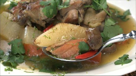 もこみち流　鶏肉と大根のエスニック風スープ