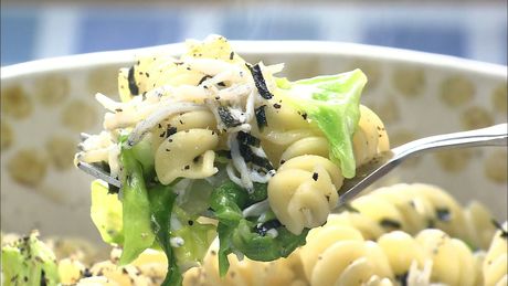 もこみち流　シラスとキャベツのパスタ