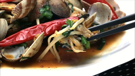 もこみち流　中華風アサリの炒め物