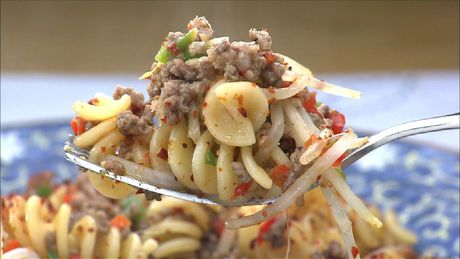 もこみち流　中華風ひき肉とピーマンのフジッリ