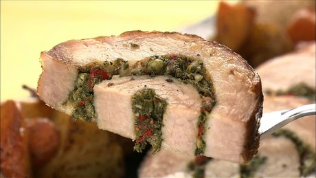 もこみち流　豚肉とハーブ類のまるごとオーブン焼き