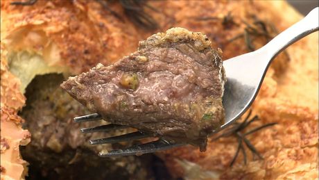 もこみち流　牛肉とマッシュルームのパイ包み焼き