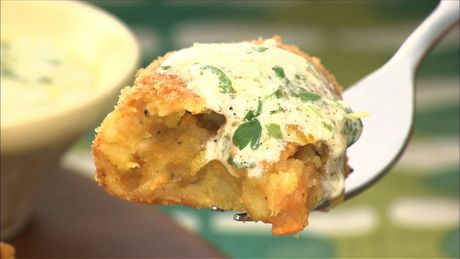 もこみち流　カレーコロッケ～ヨーグルトマスタードソース〜