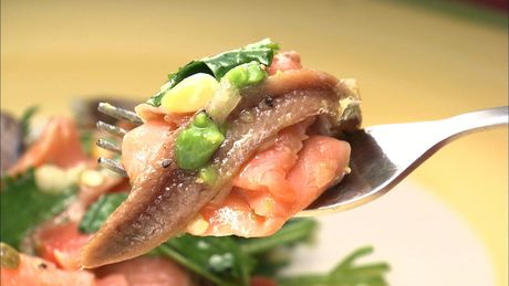 もこみち流　サーモンとアンチョビのセビーチェ