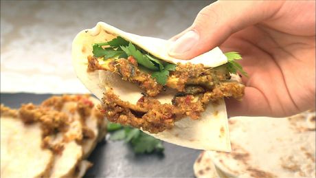 もこみち流　スパイシーピーナツバターソース　チキングリル