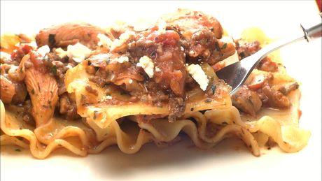 もこみち流　ポルチーニと牛ひき肉のラザニア