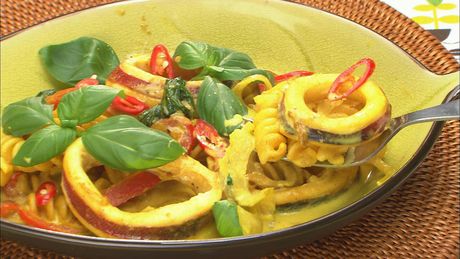 もこみち流　イカとカレーのクリームパスタ