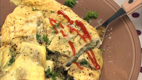 もこみち流　アスパラとなすとズッキーニのオムレツ