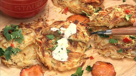 もこみち流　ハッシュドポテト ～チリヨーグルトーソース～