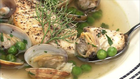 もこみち流　真鯛のフライパン焼きとアサリのスープ