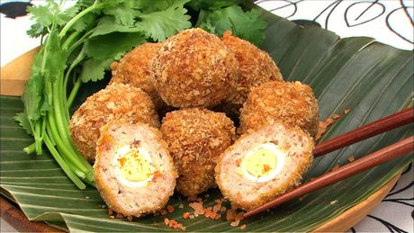 もこみち流　ウズラ卵と鶏ひき肉のフライ