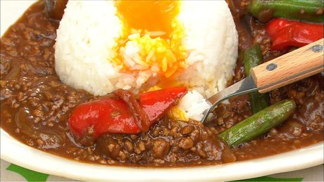 もこみち流　夏野菜とひき肉のカレー