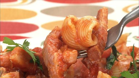 もこみち流　パンチェッタとトマトのコンキリエパスタ