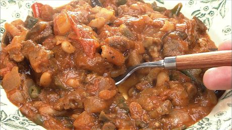 もこみち流　ラム肉と白いんげん豆のトマト煮込み