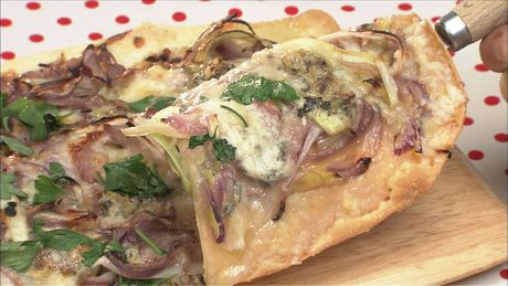 もこみち流　オニオンとリーキのソースのピッツァ