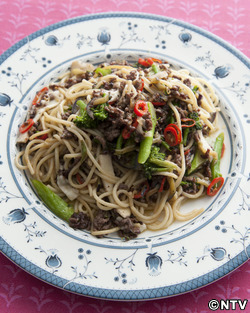 もこみち流 牛ひき肉とスティックブロッコリーのスパゲティ