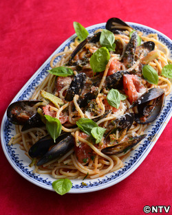 もこみち流 アンチョビとムール貝のトマトソースパスタ