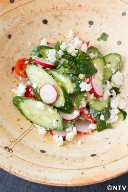 もこみち流 きゅうりとラディッシュとカッテージチーズのサラダ