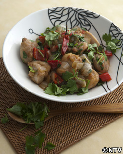 もこみち流 鶏もも肉のナンプラー炒め丼